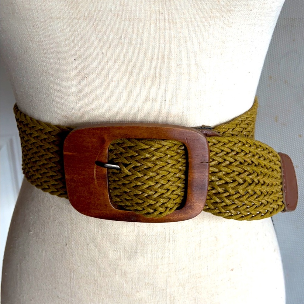 BCBG braided belt